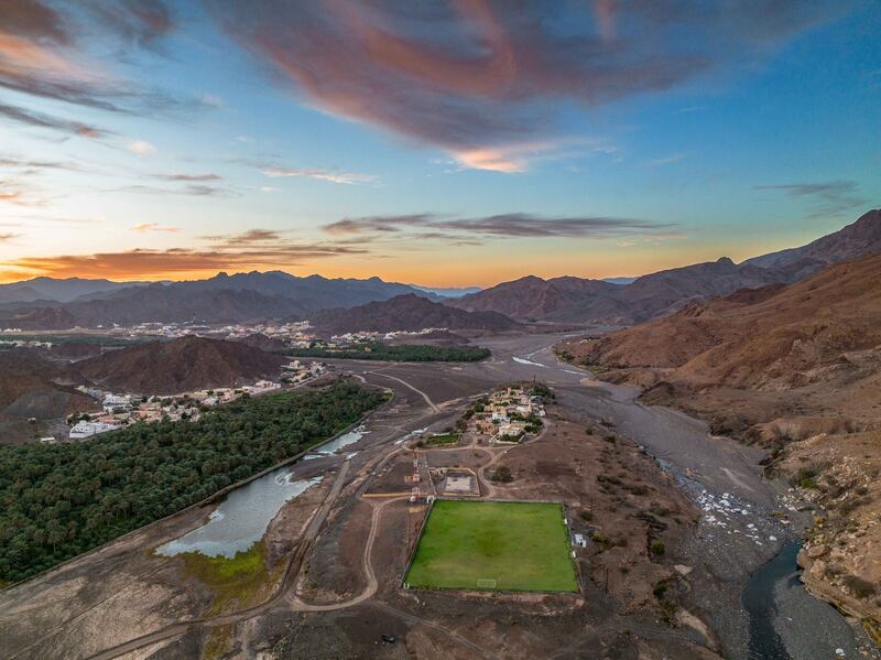 بنك مسقط يدعو الفرق الأهلية الرياضية إلى الاستفادة من برنامج “الملاعب الخضراء” لعام 2023
