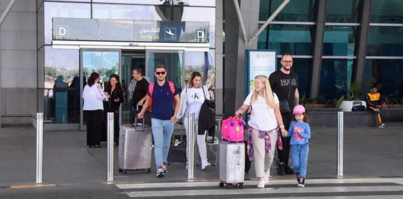 صلالة تستقبل أول رحلة سياحية من رومانيا