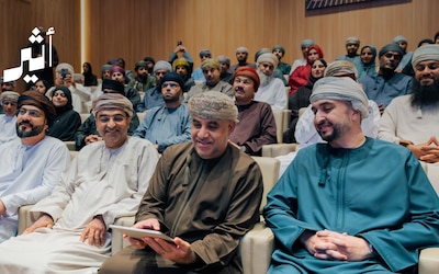 تشغيل الكهرباء في مدينة السلطان هيثم استعدادًا لاستقبال سكانها