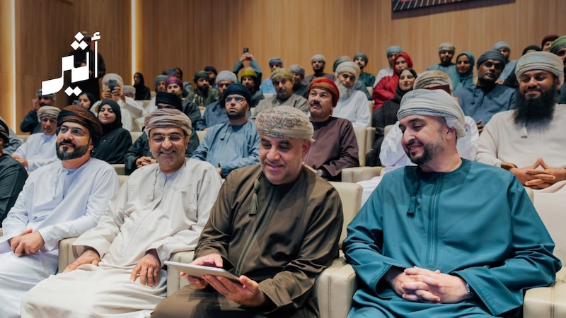 تشغيل الكهرباء في مدينة السلطان هيثم استعدادًا لاستقبال سكانها
