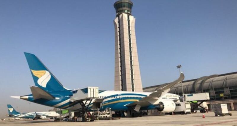 الطيران العماني يصدر توضيحا حول رحلات تم تحويل مسارها