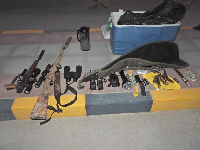 السجن والغرامة لـ 3 مواطنين صادوا غزلانًا عربية