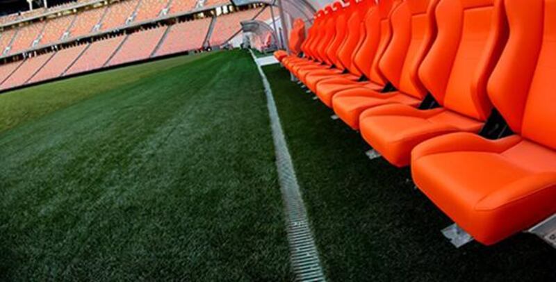 مدرب ناد محلي يغادر دون استئذان