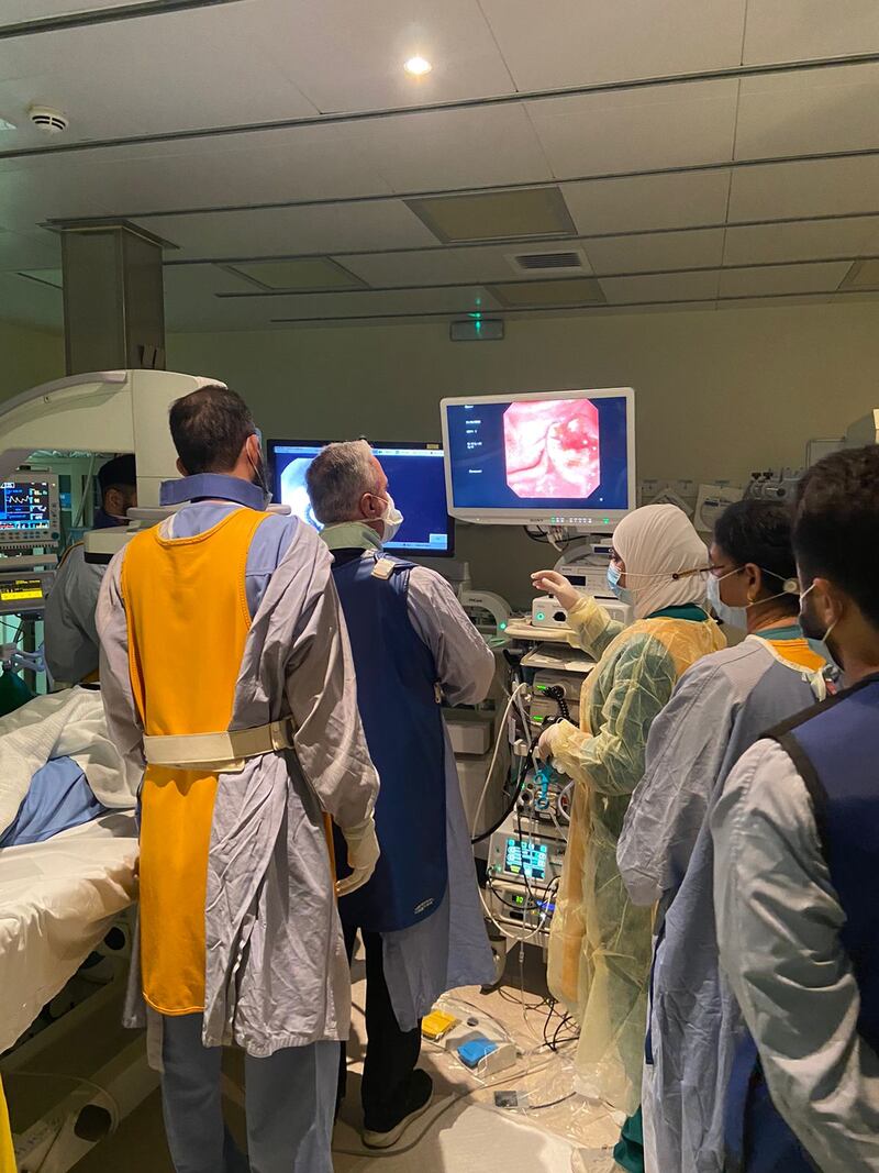 لأول مرة: استخدم تقنية جديدة لعلاج انسداد الحصوات