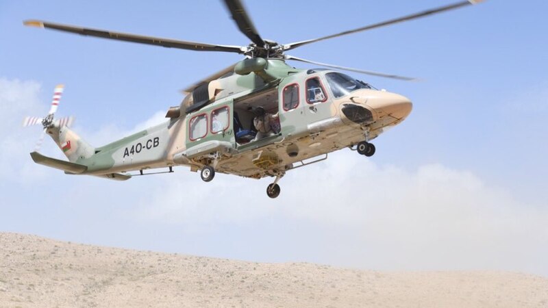 طيران الشرطة ينقذ شخصًا علق في جبل