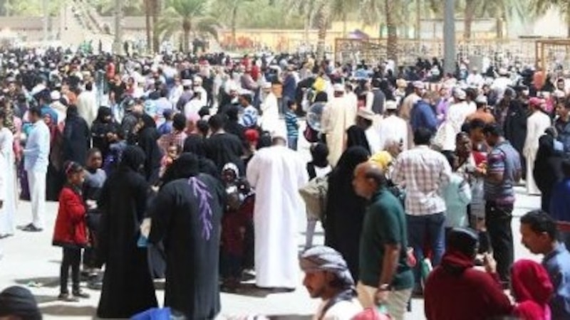 عدد سكان السلطنة في مطلع 2020 يتجاوز الـ 4 ملايين و600 ألف