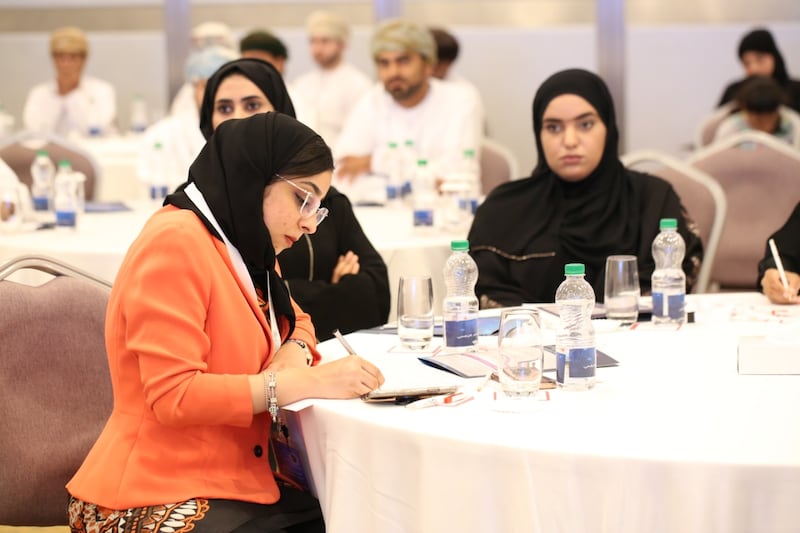 منها جهاز الرقابة الإعلامية الرقمية: “ملتقى الإعلام الجديد” يخرج بعدة توصيات