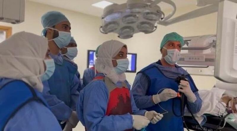 بتقنية حديثة: المستشفى السلطاني يُخلّص مريضًا من التهاب المرارة في ربع ساعة