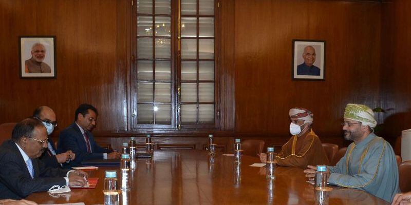 وزير الخارجية يلتقي نائب الرئيس الهندي ومستشار الأمن القومي