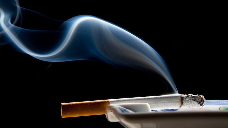 أحدهم يشتري سيجارًا بـ 150 ريالًا شهريًا: مختصون يوضحون جهود الإقلاع عن التدخين