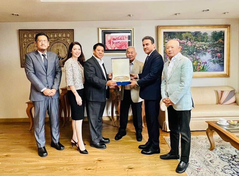 مناقشة فرص الاستثمار مع شركة تايلندية رائدة