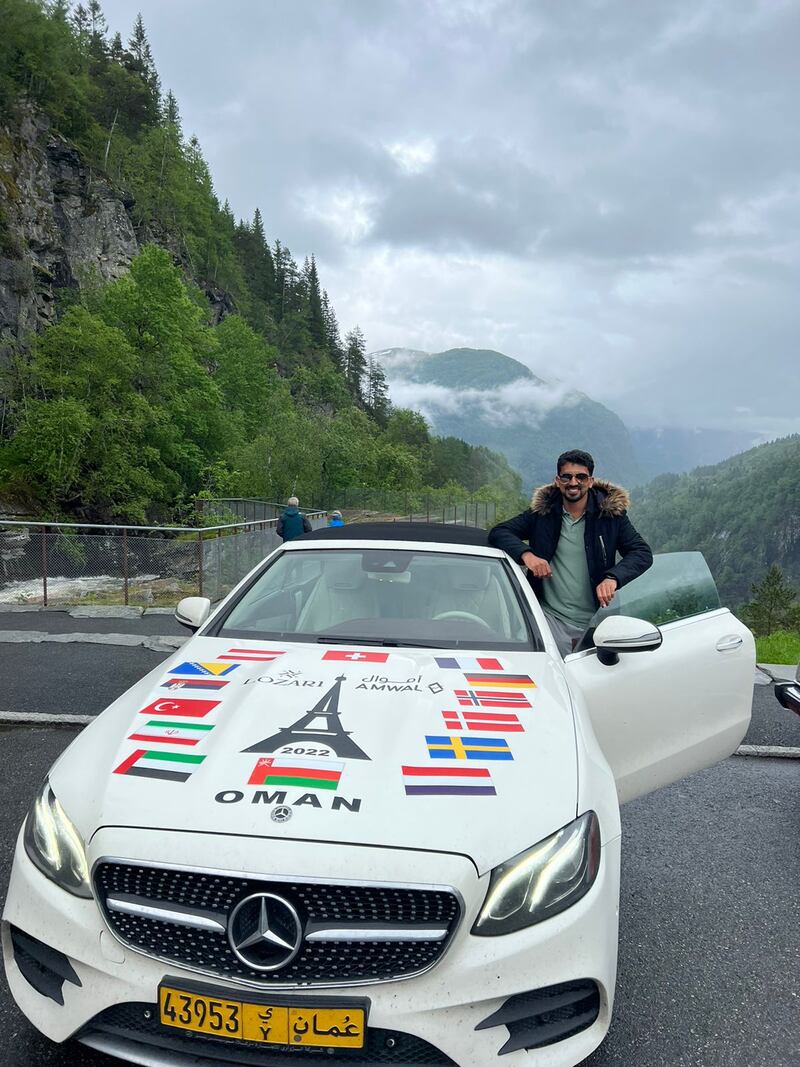 بسيارة كلاسيكية: رحّال عُماني يجوب مدن 14 دولة