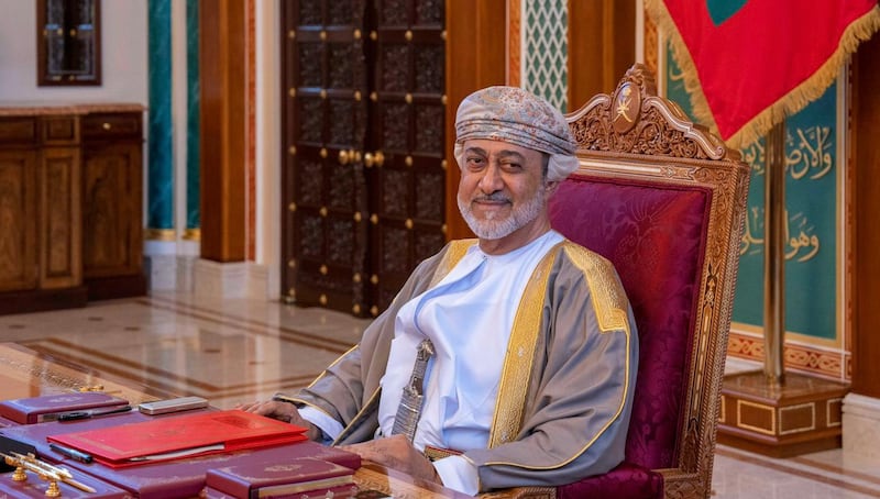 جلالة السلطان ثمّن جهودها: دعوة المحافظات للتنافس في مشاريعها الإنمائية