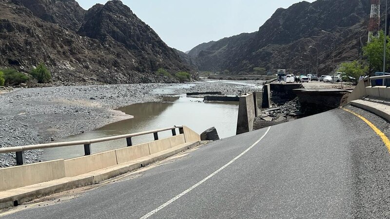 بتوجيهات سامية: مناقصات لإصلاح الطرق التي تأثرت بالأنواء المناخية ومسؤول يوضح أبرزها