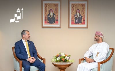 وزير الخارجية يبحث مع أمين المنظمة البحرية الدولية تحديات الملاحة في مضيق هرمز