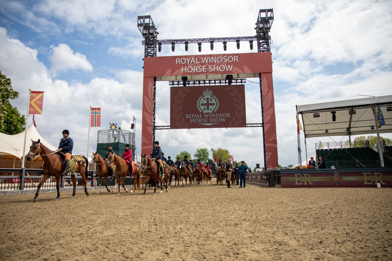 بأوامر سامية: الخيالة السلطانية تشارك في عرض احتفالي باليوبيل البلاتيني للملكة إليزابيث
