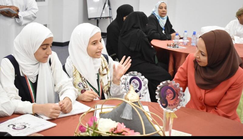 حصد جائزة في أولمبياد دولي: “الذهب الأخضر”.. مشروع لطالبة عمانية