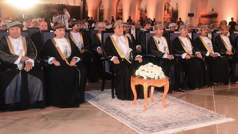 احتفاء بـ 100 عام على اكتشاف النفط، والعوفي يسرد الإنجازات بالأرقام