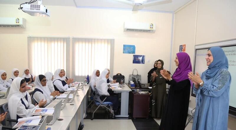 زيارة ميدانية لوزيرة التربية والتعليم لمدرستين