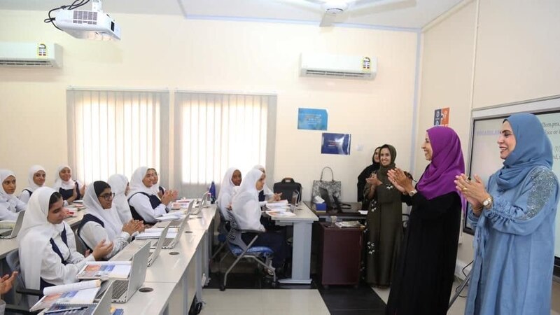زيارة ميدانية لوزيرة التربية والتعليم لمدرستين