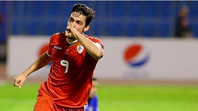 عبد العزيز المقبالي يضع حدًا لمسيرته الدولية