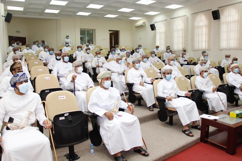 بالصور: وزراء في جولات ميدانية بمسندم