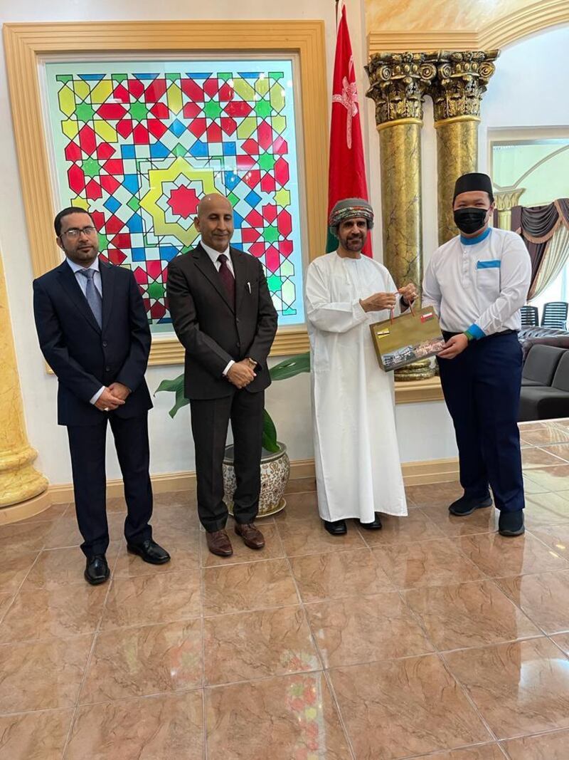 طلاب من بروناي يتعرفون على تاريخ وثقافة سلطنة عُمان