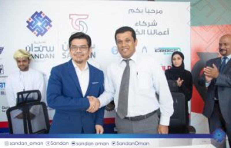 المستأجرون يتوافدون لسندان الصناعية: توقيع عقود مع مجموعة شركات