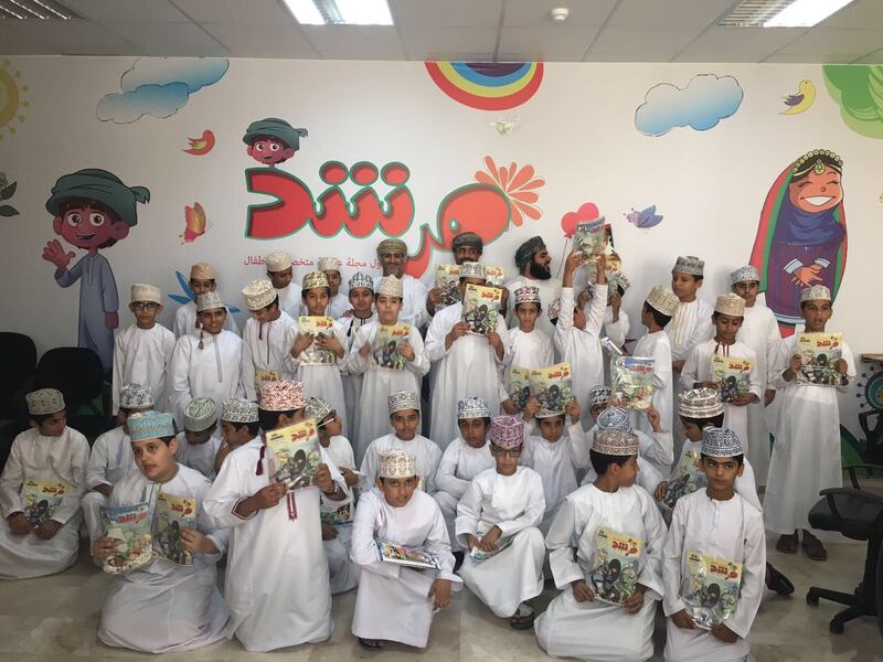 طلبة مدرسة حازم بن همام يتعرفون على أساليب القراءة في مقر مجلة “مرشد”