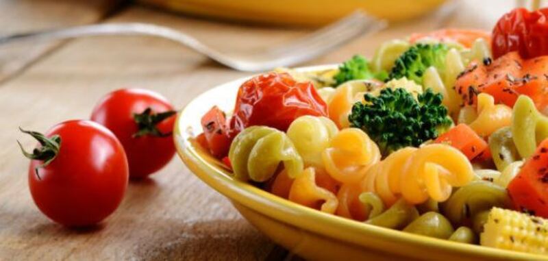 عزة الكميانية تكتب: كيف نخفف أرواحنا وأجسادنا من أحمالها الثقيلة في رمضان؟