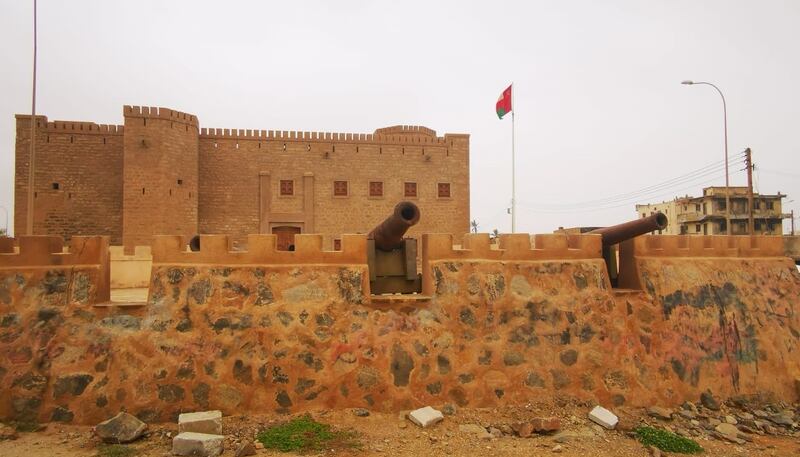 بالصور: تعرّف على تفاصيل حصن مرباط والمتحف الموجود داخله