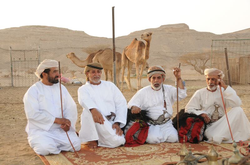 السلطنة تحتفل بمرور 5 أعوام على تسجيل فنيّ العازي والتغرود لدى اليونسكو