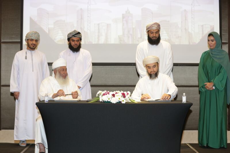 اتفاقية تعاون بين أساور العقارية وتلال مسقط لتسويق “مسقط بافليون”