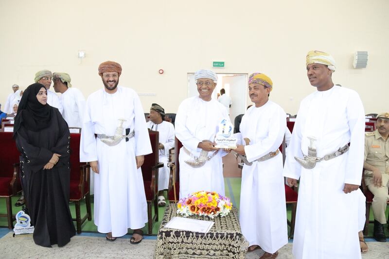 توصيات مهمة في ختام البطولة الأولمبية الثانية لمدرستي السلطان قابوس بصلالة