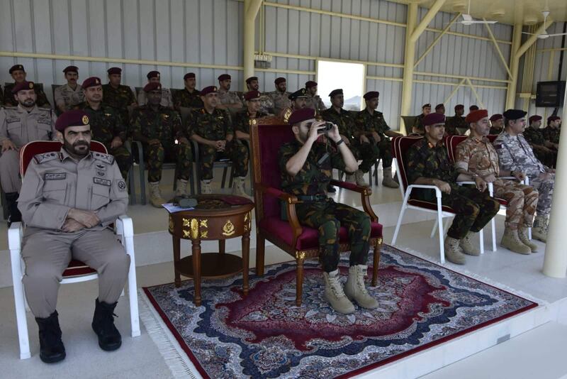 بالصور: سمو السيد ذي يزن يشهد بيانا عمليا لتمرين عماني قطري