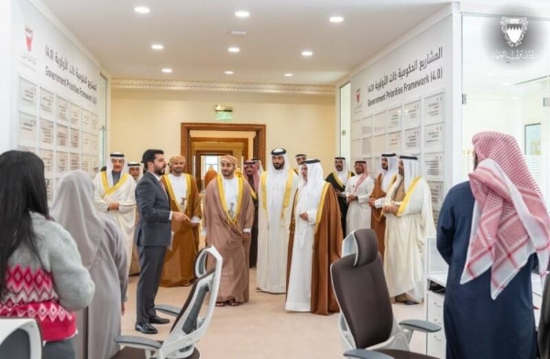 بالصور: ولي عهد البحرين يلتقي بسمو السيد ذي يزن