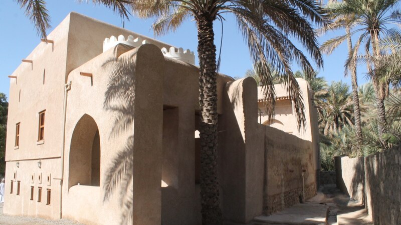 ترميم وإعادة بناء مسجد أثري