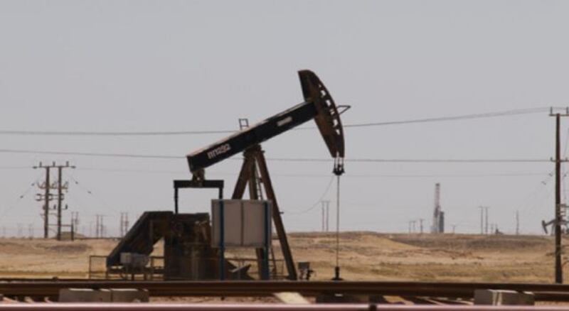 بعد اتفاق أوبك.. النفط والغاز توضح حصص الشركات من إنتاج النفط اليومي