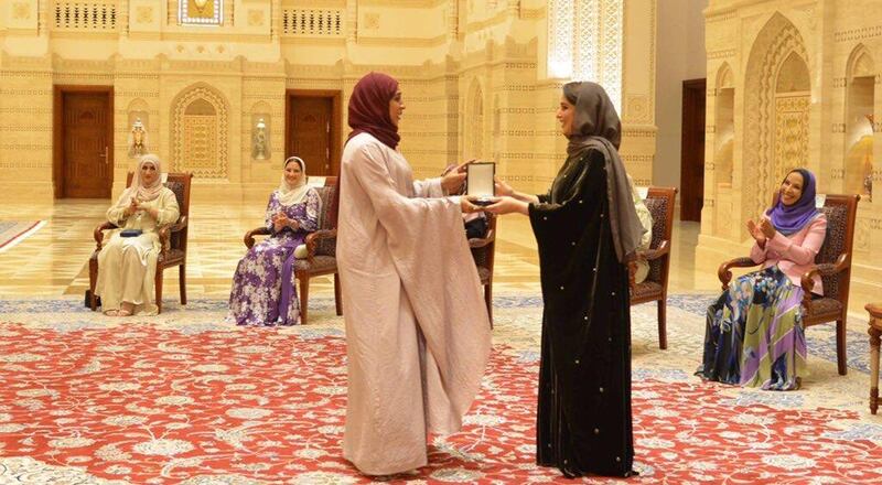 بالتفاصيل: تعرف على سيرة الـ 50 عمانية المُكرّمات من السيدة الجليلة