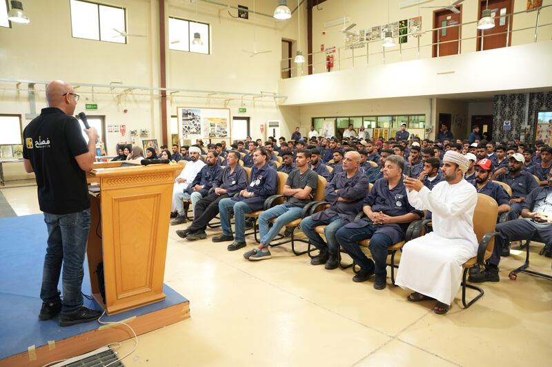 عرض تجربة “مصلح” واستفادة الشباب من فرص العمل الحر