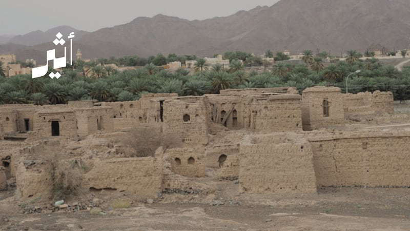  في المجتمع أقاويل عن قرية عُمانية قديمة فيها ”جن مسلمين وكفّار