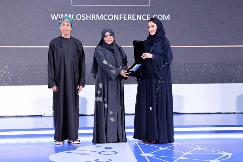 “أوشرم” تعلن أسماء الفائزين بجوائزها