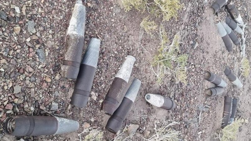العثور على أجسام شبيهة بمقذوفات والشرطة تتعامل معها