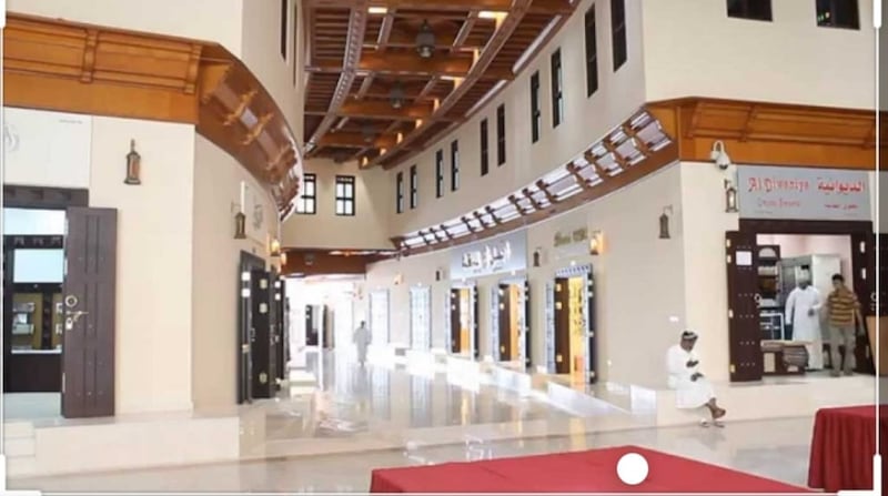 سوق صحار من الترميم والتجديد إلى الإغلاق؛ فما حكايته؟