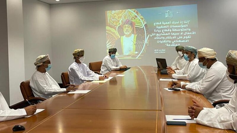 اجتماع لمناقشة تطوير طريق شاطئ السيفة