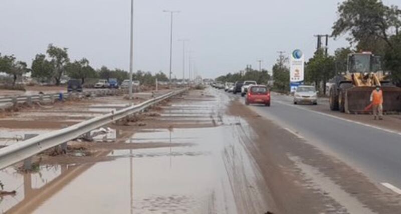 إليك آخر مستجدات حالة الطرق في شمال وجنوب الباطنة