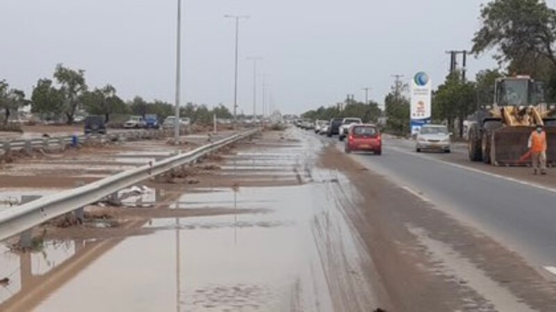 إليك آخر مستجدات حالة الطرق في شمال وجنوب الباطنة
