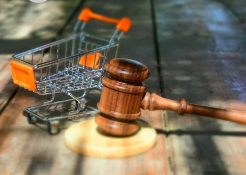 مضايقة المستهلكين تعود من جديد، فماذا يقول القانون فيها؟