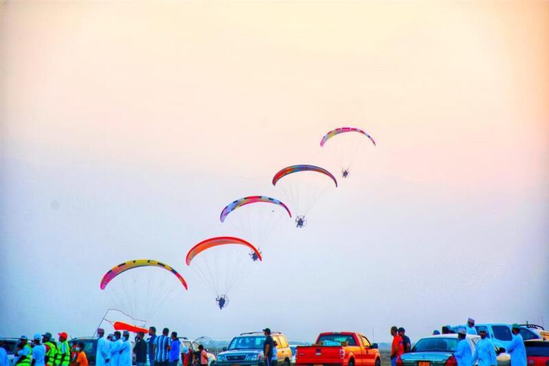 هل أنت شغوف برياضة الطيران الشراعي؟