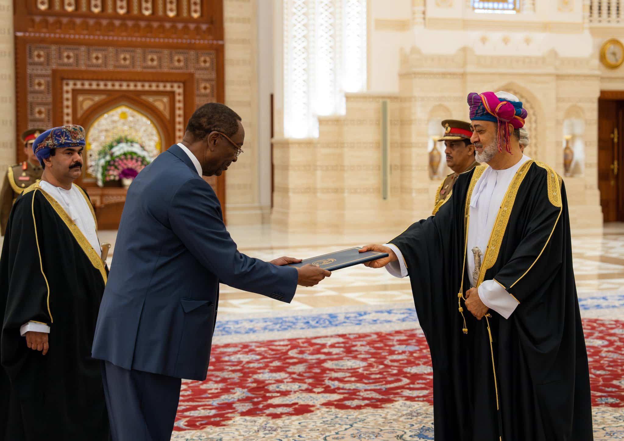 جلالة السلطان يتقبّل أوراق اعتماد 9 سفراء